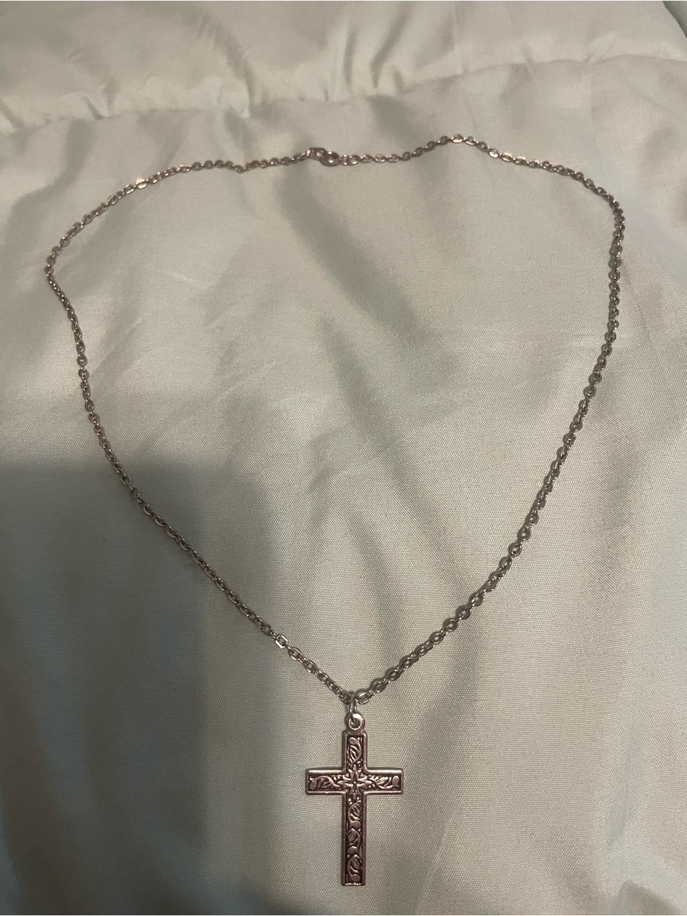 Delicate Silver Cross Pendant Necklace - Women Jewelry